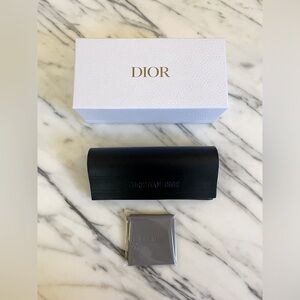DIOR - Case, Box, Wipe